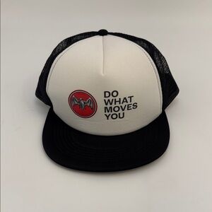 Black‎ and White Trucker Hat do what moves you